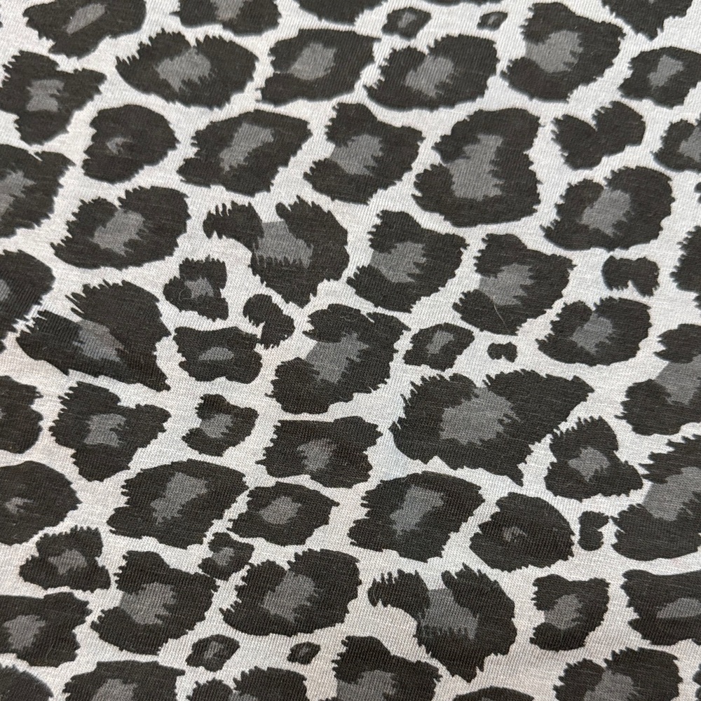 Puma Streetwear Black and Gray Leopard Print Men's Tee - Picture 4 of 9
